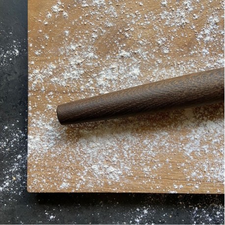 Kagerulle uden håndtag i røget eg