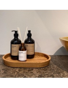 Lille oval træbakke i olieret eg