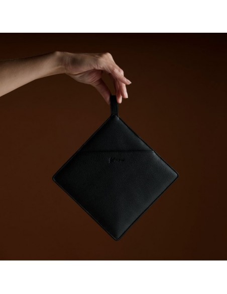 Grydelapper i sort skind 19 x 19 cm Grydelapper i sort skind 19 x 19 cm