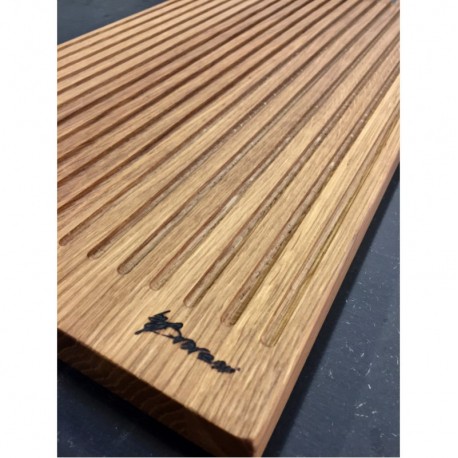 Skærebræt med riller i olieret eg