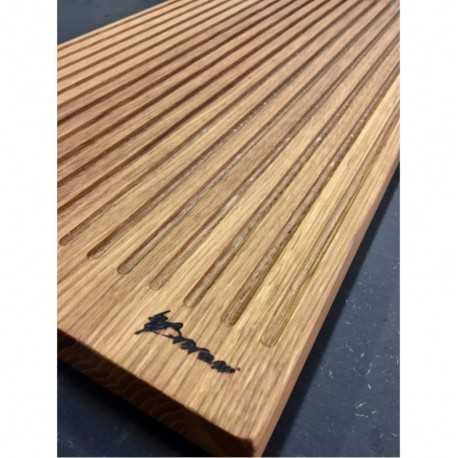 Skærebræt med riller i olieret eg