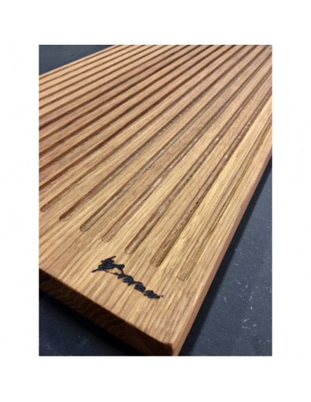 Skærebræt med riller i olieret eg