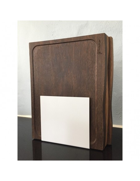 Trætallerken med udfræsning i røget eg Trætallerken med udfræsning i røget eg