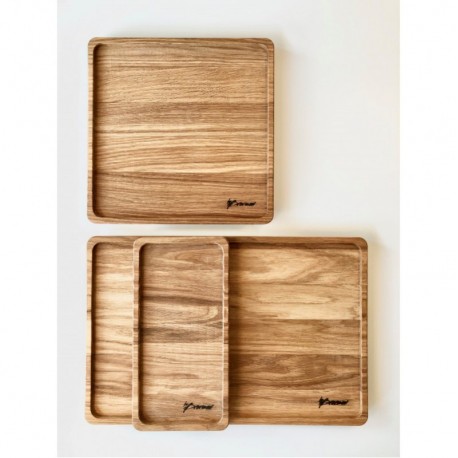 Mellem træbakke i røget eg