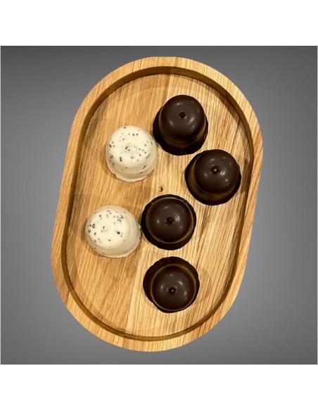 Lille oval træbakke i olieret eg