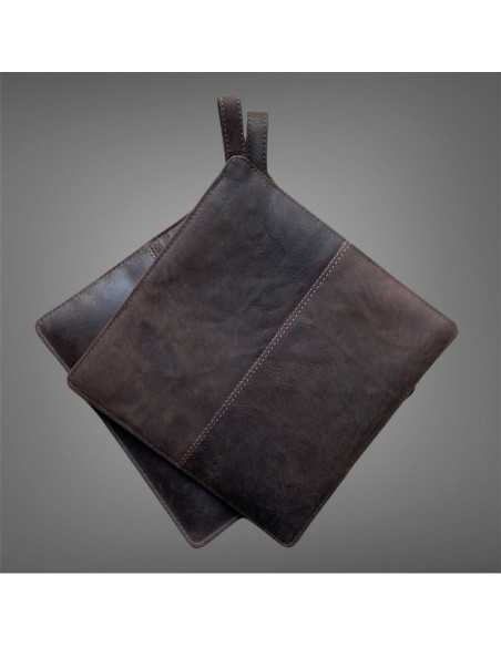Grydelapper i mørkebrunt skind 19 x 19 cm