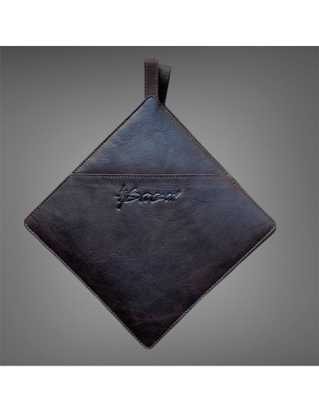 Grydelapper i mørkebrunt skind 19 x 19 cm Grydelapper i mørkebrunt skind 19 x 19 cm