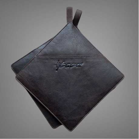 Grydelapper i mørkebrunt skind 19 x 19 cm