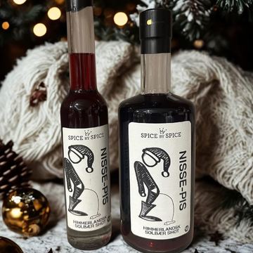 🎅🏻🎄 Har du husket at bestille din Nisse-pis til juledagene??Hvis ikke, så har vi stadig store Nisse-pis på lager 🎅🏻🎅🏻 men skynd dig, vi har kun 7 flasker tilbage 🎄🌟♥️https://vildtshop.dk/home/441-nissepis-700-ml-himmerlandsk-solbaer-shots-18.html#nissepis #stornissepis #nisse-pis #jul #værtindegave #julen2025 #nissedrik