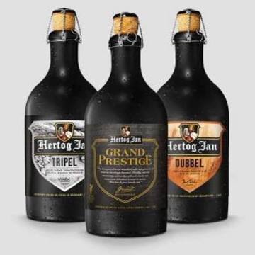 🍻 HERTOG JAN ØL FRA HOLLAND 🍻Har du smagt disse lækre specialøl, ellers bør du helt klart overveje det 🤗Der findes 3 forskellige varianter som du kan se på billedet herunder 👇🏻👇🏻👇🏻
