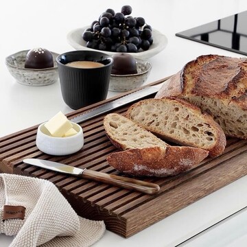 🇩🇰 Dansk Design og Dansk Produceret 🇩🇰Se lige dette smutte skærebræt fra vores leverandør By Brorson ☺️🙌🏻Måske den perfekte fars dags gave, der er jo ikke længe til 🎁😎https://vildtshop.dk/module/iqitsearch/searchiqit?s=Skærebræt#skærebræt #egetræ #danskdesign #boliginteriør #indretning